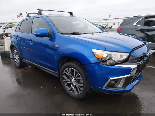 JA4AP3AW3JU016427 2018 MITSUBISHI OUTLANDER - Image 1