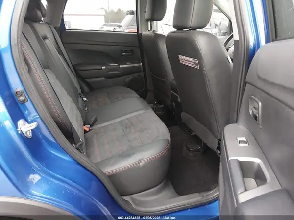 JA4AP3AW3JU016427 2018 MITSUBISHI OUTLANDER - Image 8
