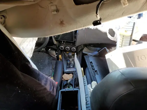 JA4AP3AW3JU018808 2018 MITSUBISHI OUTLANDER - Image 8