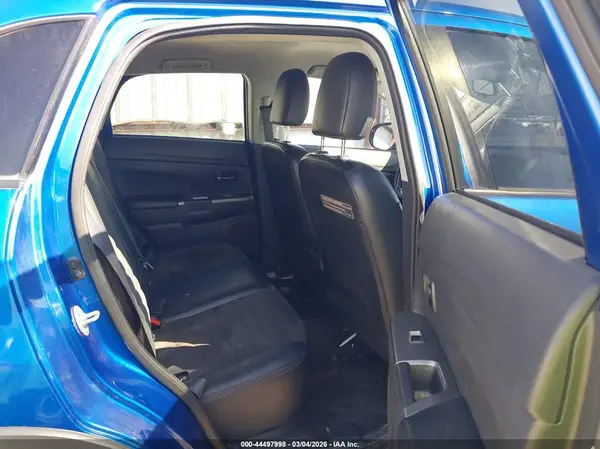 JA4AP3AW3JU021708 2018 MITSUBISHI OUTLANDER - Image 8