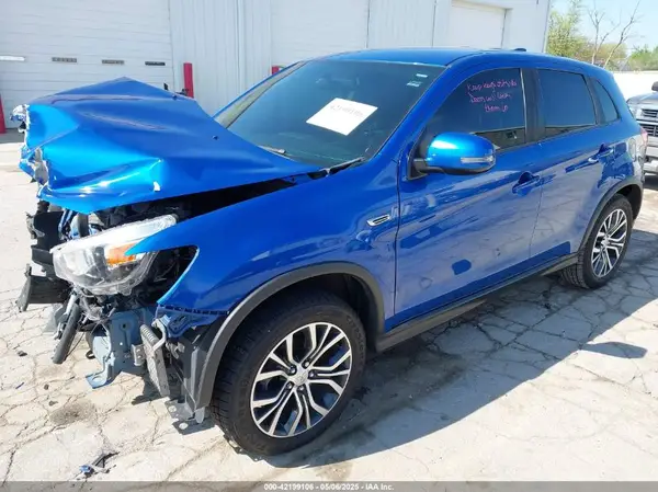 JA4AP3AW3JZ019184 2018 MITSUBISHI OUTLANDER - Image 2