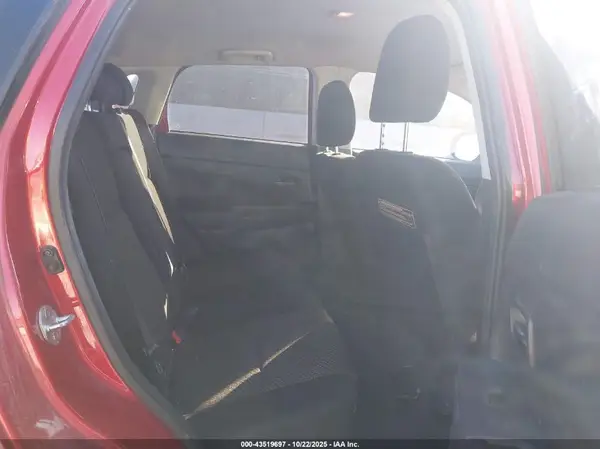 JA4AP3AW4GZ044135 2016 MITSUBISHI OUTLANDER - Image 8