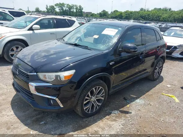 JA4AP3AW4GZ047259 2016 MITSUBISHI OUTLANDER - Image 2