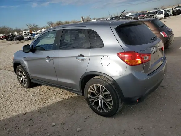 JA4AP3AW4GZ047648 2016 MITSUBISHI OUTLANDER - Image 2