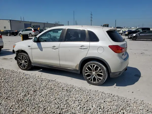 JA4AP3AW4GZ058360 2016 MITSUBISHI OUTLANDER - Image 2