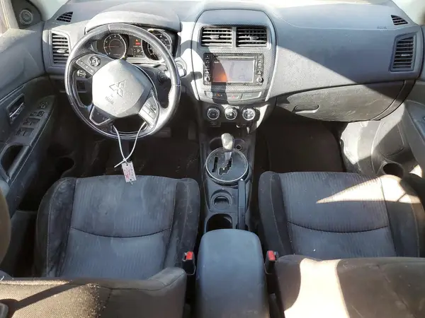 JA4AP3AW4HZ025182 2017 MITSUBISHI OUTLANDER - Image 8