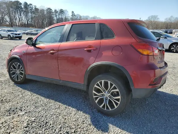 JA4AP3AW4JU006201 2018 MITSUBISHI OUTLANDER - Image 2