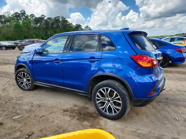 JA4AP3AW4JU006294 2018 MITSUBISHI OUTLANDER - Image 2