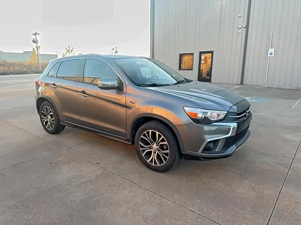 JA4AP3AW4JU012239 2018 MITSUBISHI OUTLANDER - Image 1