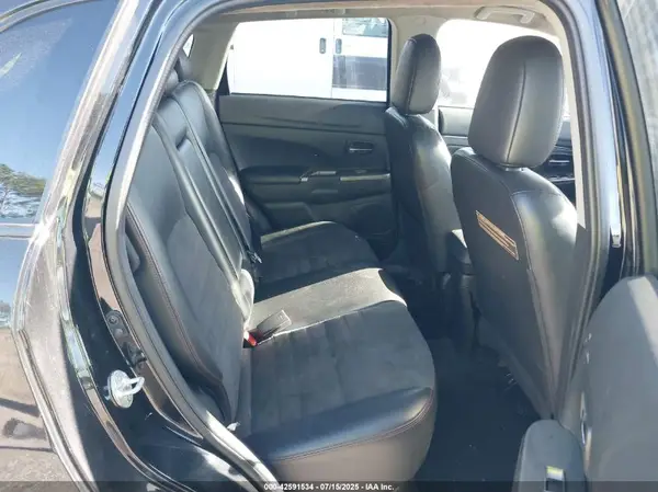 JA4AP3AW4JU012399 2018 MITSUBISHI OUTLANDER - Image 8