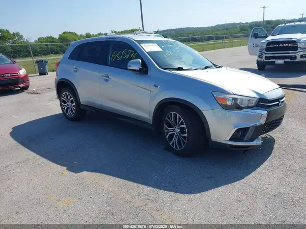 JA4AP3AW4JZ032476 2018 MITSUBISHI OUTLANDER - Image 1