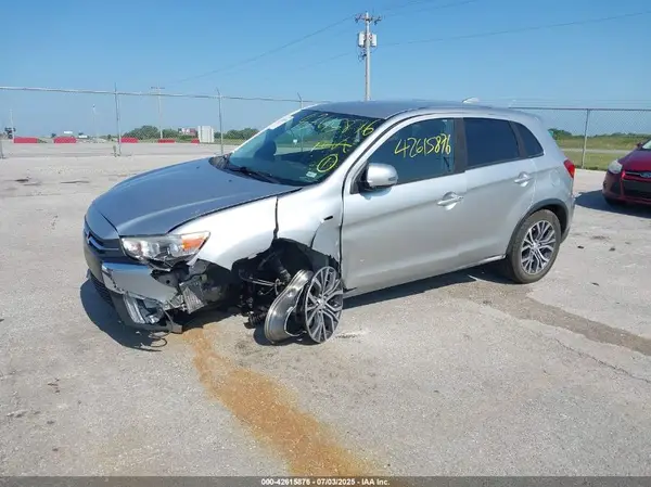 JA4AP3AW4JZ032476 2018 MITSUBISHI OUTLANDER - Image 2