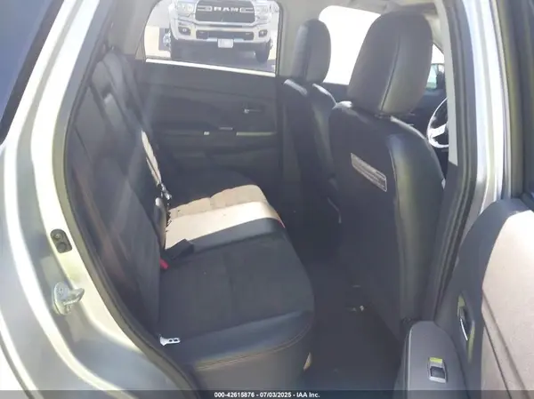 JA4AP3AW4JZ032476 2018 MITSUBISHI OUTLANDER - Image 8