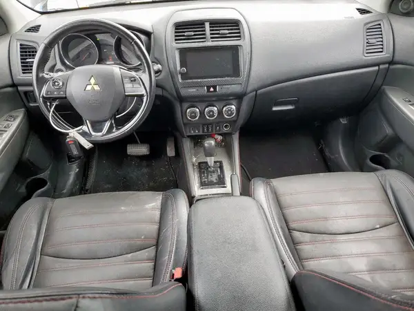 JA4AP3AW4JZ034888 2018 MITSUBISHI OUTLANDER - Image 8