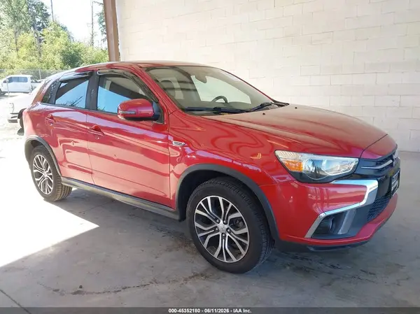 JA4AP3AW4JZ036429 2018 MITSUBISHI OUTLANDER - Image 1