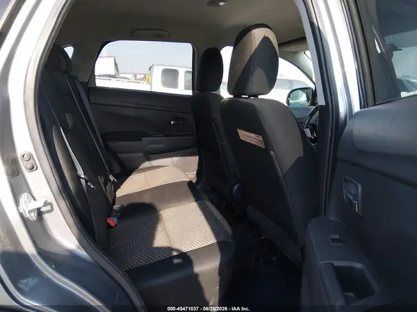 JA4AP3AW5GZ023357 2016 MITSUBISHI OUTLANDER - Image 8