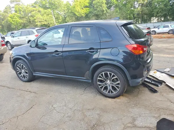 JA4AP3AW5HZ030097 2017 MITSUBISHI OUTLANDER - Image 2
