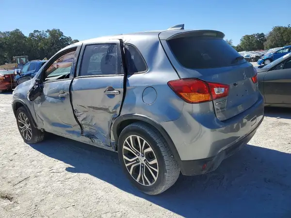 JA4AP3AW5HZ066307 2017 MITSUBISHI OUTLANDER - Image 2