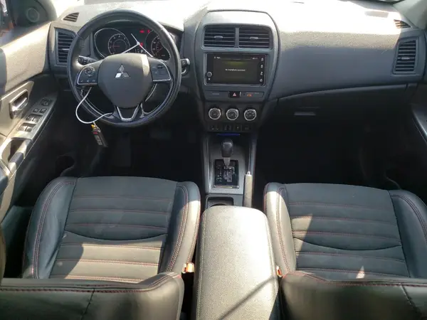 JA4AP3AW5JZ001544 2018 MITSUBISHI OUTLANDER - Image 8