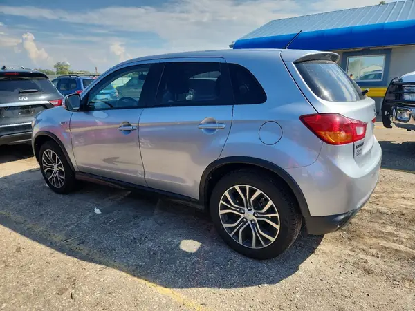 JA4AP3AW6GZ028700 2016 MITSUBISHI OUTLANDER - Image 2