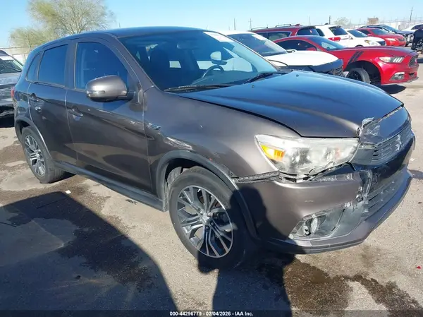 JA4AP3AW6HZ027788 2017 MITSUBISHI OUTLANDER - Image 1