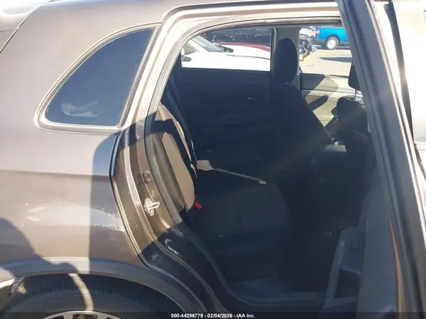 JA4AP3AW6HZ027788 2017 MITSUBISHI OUTLANDER - Image 8