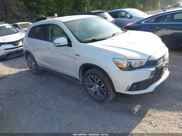 JA4AP3AW6HZ045031 2017 MITSUBISHI OUTLANDER - Image 1