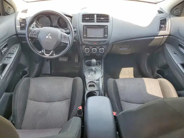 JA4AP3AW6HZ048138 2017 MITSUBISHI OUTLANDER - Image 8