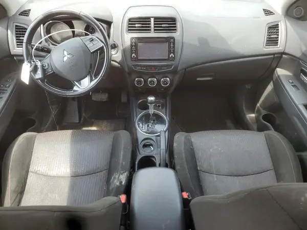 JA4AP3AW6HZ064078 2017 MITSUBISHI OUTLANDER - Image 8