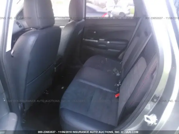 JA4AP3AW6JU000500 2018 MITSUBISHI OUTLANDER - Image 8