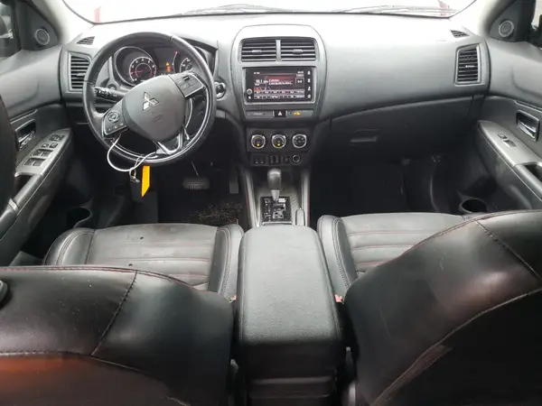 JA4AP3AW6JU014087 2018 MITSUBISHI OUTLANDER - Image 8