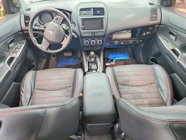 JA4AP3AW6JU015904 2018 MITSUBISHI OUTLANDER - Image 8