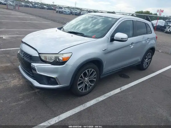 JA4AP3AW7GZ050964 2016 MITSUBISHI OUTLANDER - Image 2