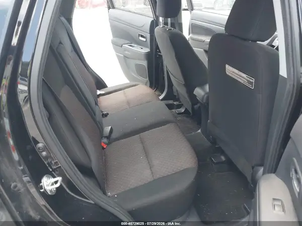 JA4AP3AW7HZ017416 2017 MITSUBISHI OUTLANDER - Image 8