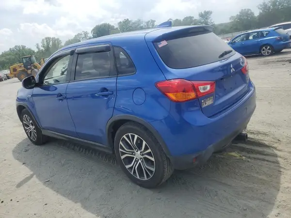 JA4AP3AW7HZ044177 2017 MITSUBISHI OUTLANDER - Image 2