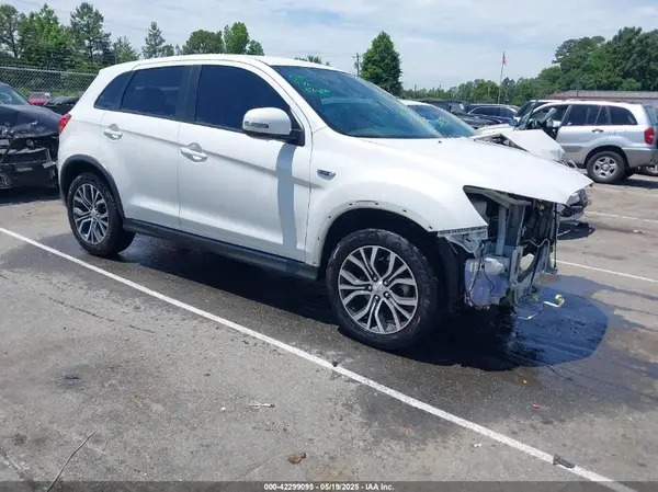 JA4AP3AW7HZ044566 2017 MITSUBISHI OUTLANDER - Image 1