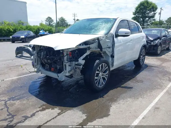 JA4AP3AW7HZ044566 2017 MITSUBISHI OUTLANDER - Image 2