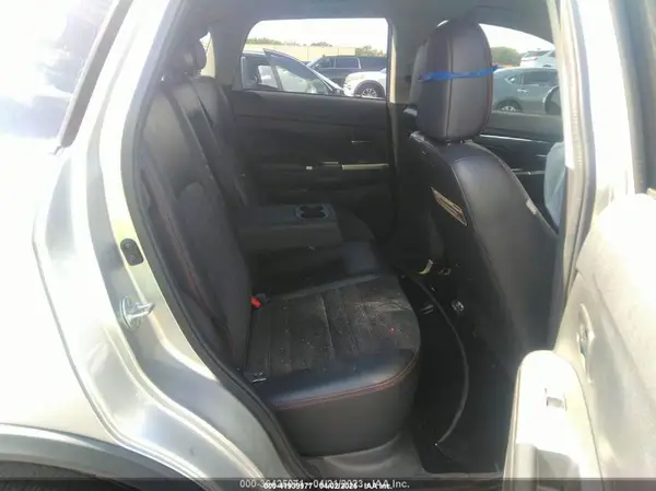 JA4AP3AW7JU002904 2018 MITSUBISHI OUTLANDER - Image 8