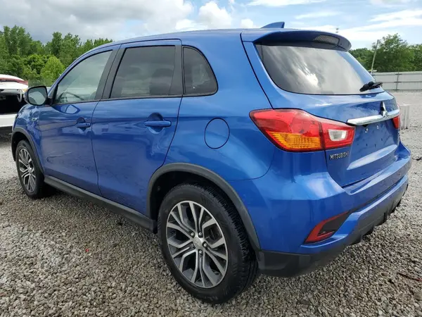 JA4AP3AW7JU024305 2018 MITSUBISHI OUTLANDER - Image 2