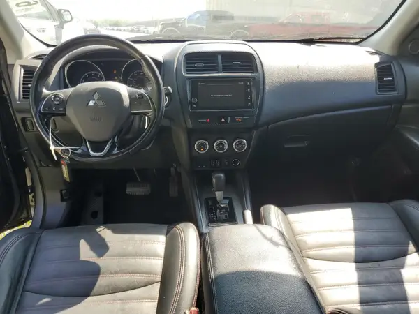 JA4AP3AW7JZ033198 2018 MITSUBISHI OUTLANDER - Image 8