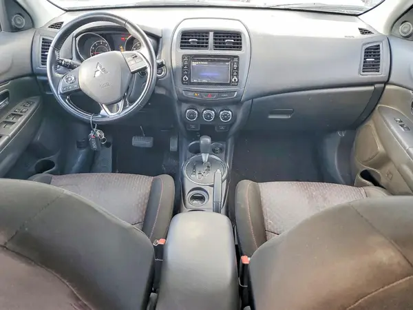 JA4AP3AW8HZ017635 2017 MITSUBISHI OUTLANDER - Image 8