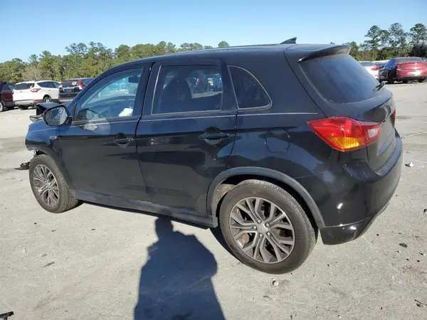 JA4AP3AW8HZ018218 2017 MITSUBISHI OUTLANDER - Image 2