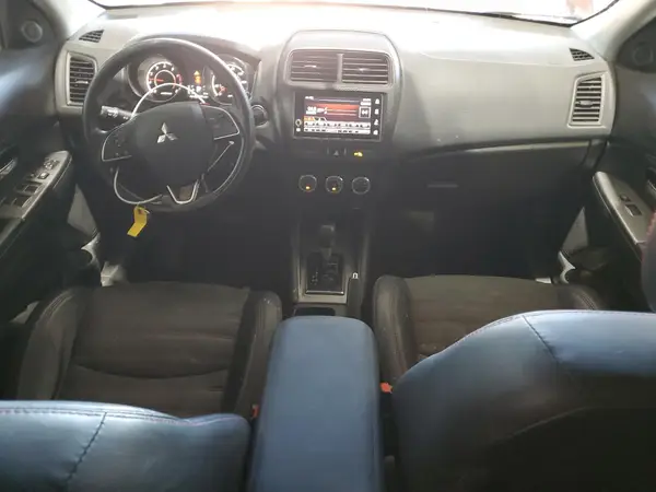 JA4AP3AW8JU012552 2018 MITSUBISHI OUTLANDER - Image 8