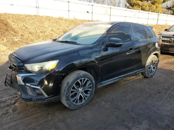 JA4AP3AW8JU019453 2018 MITSUBISHI OUTLANDER - Image 1