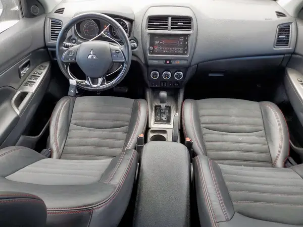 JA4AP3AW8JU026158 2018 MITSUBISHI OUTLANDER - Image 8