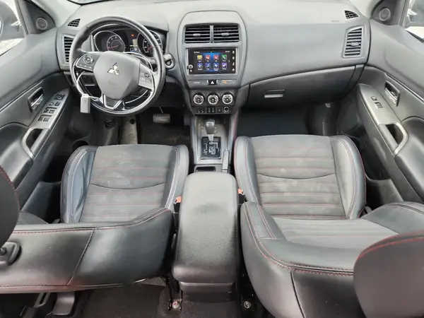 JA4AP3AW9JU001284 2018 MITSUBISHI OUTLANDER - Image 8