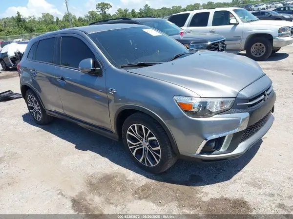 JA4AP3AW9JU012575 2018 MITSUBISHI OUTLANDER - Image 1