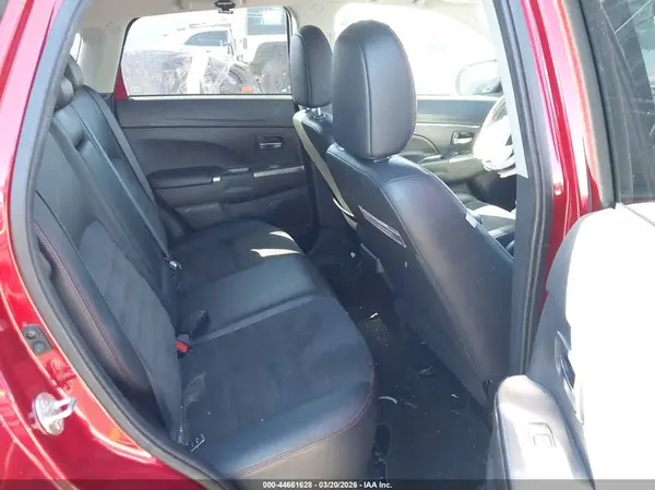 JA4AP3AW9JU015587 2018 MITSUBISHI OUTLANDER - Image 8