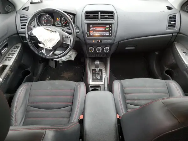 JA4AP3AW9JU018926 2018 MITSUBISHI OUTLANDER - Image 8
