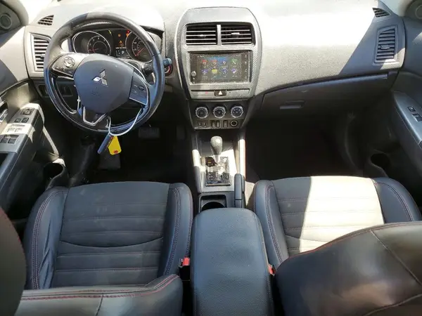 JA4AP3AW9JZ011087 2018 MITSUBISHI OUTLANDER - Image 8